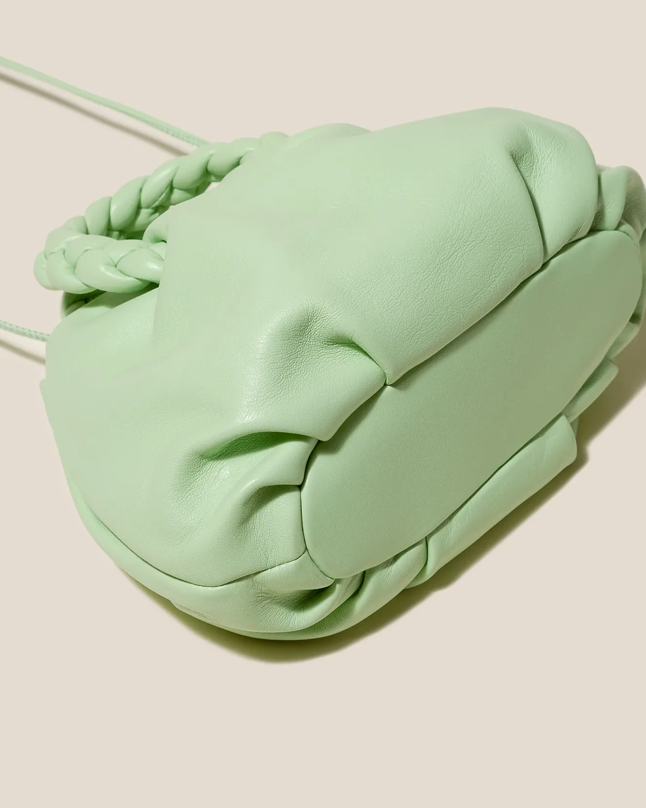 Bombon>Hereu Studio Hot