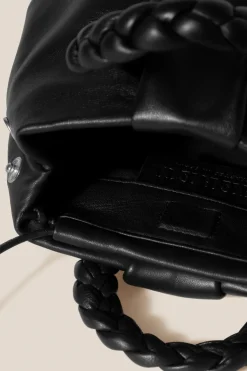 Bombon M><noscript><img width=