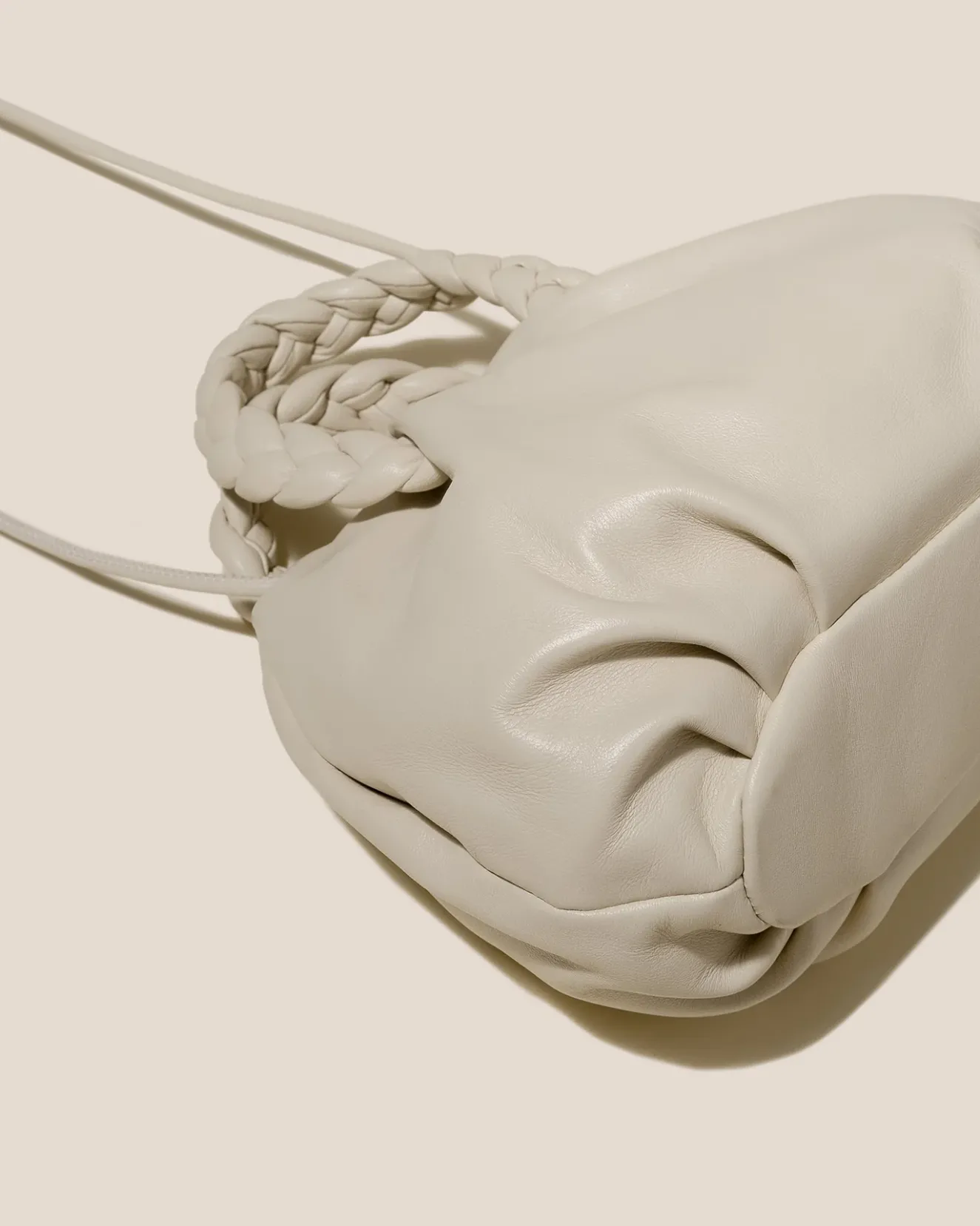 Bombon M>Hereu Studio Best