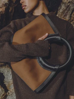 Cabasso Canvas><noscript><img width=