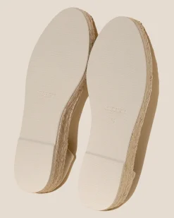 Caprala><noscript><img width=