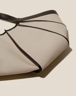 Delta>Hereu Studio Discount