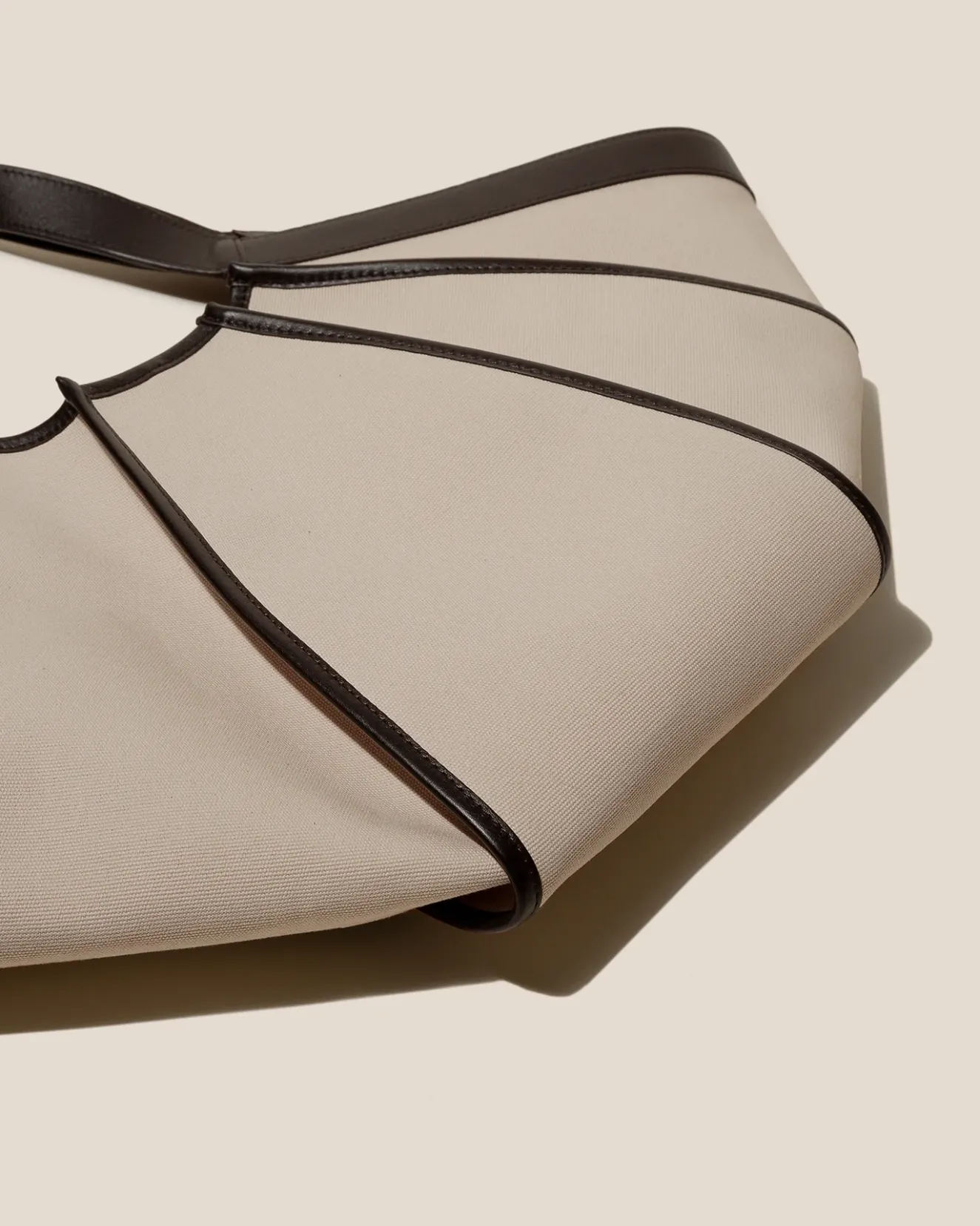 Delta>Hereu Studio Shop