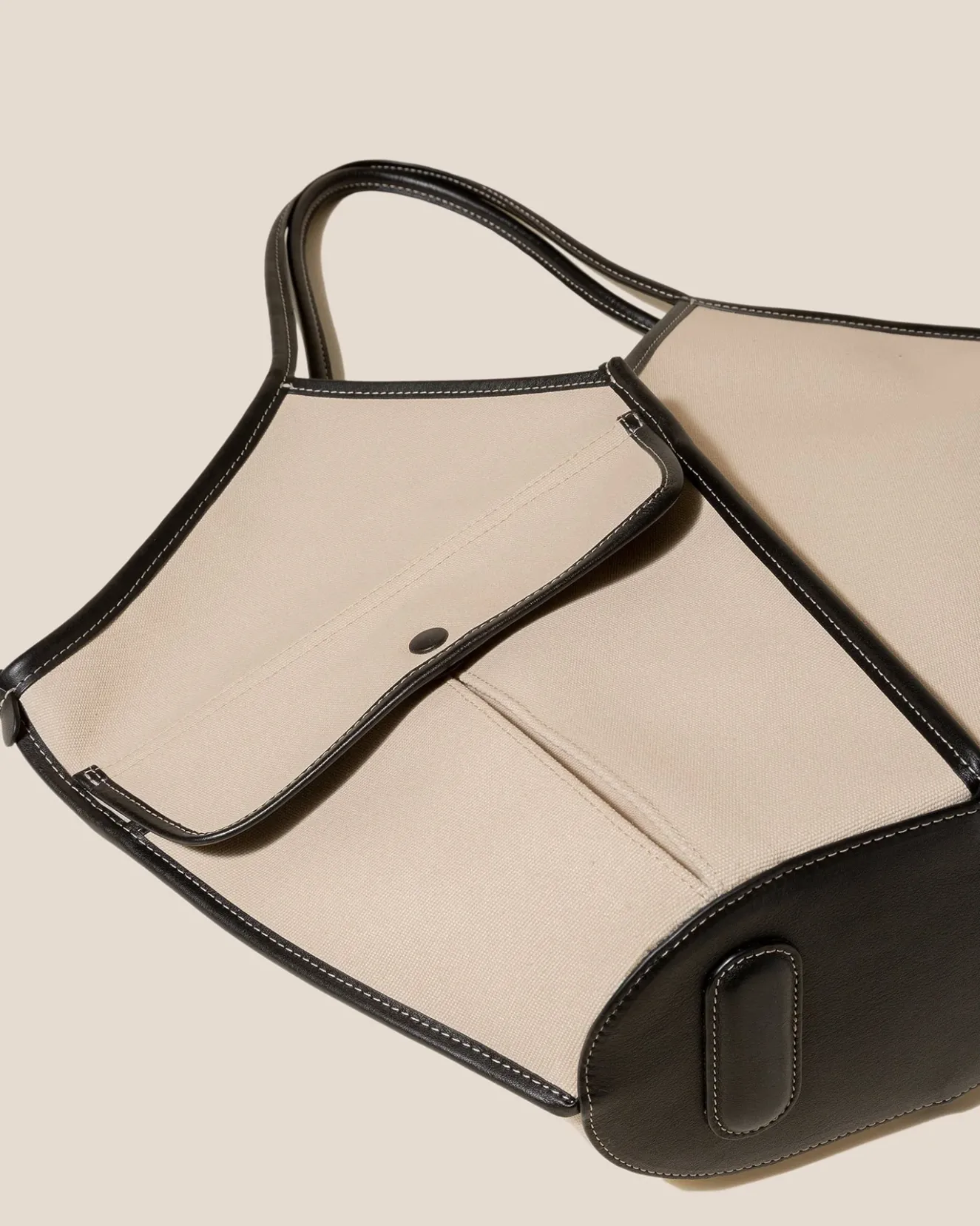 Duna>Hereu Studio Flash Sale