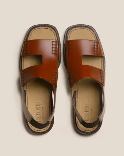 Llaut Square>Hereu Studio Best