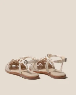 Mantella><noscript><img width=