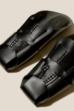 Muntana><noscript><img width=