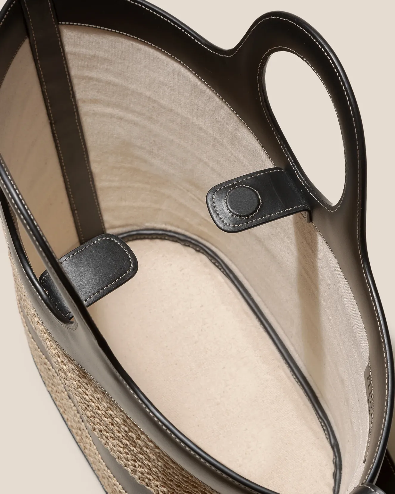 Nasta>Hereu Studio Best