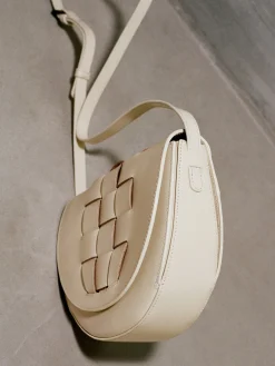 Sinia>Hereu Studio Outlet