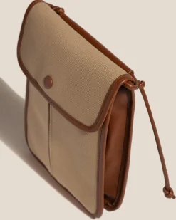 Terra><noscript><img width=