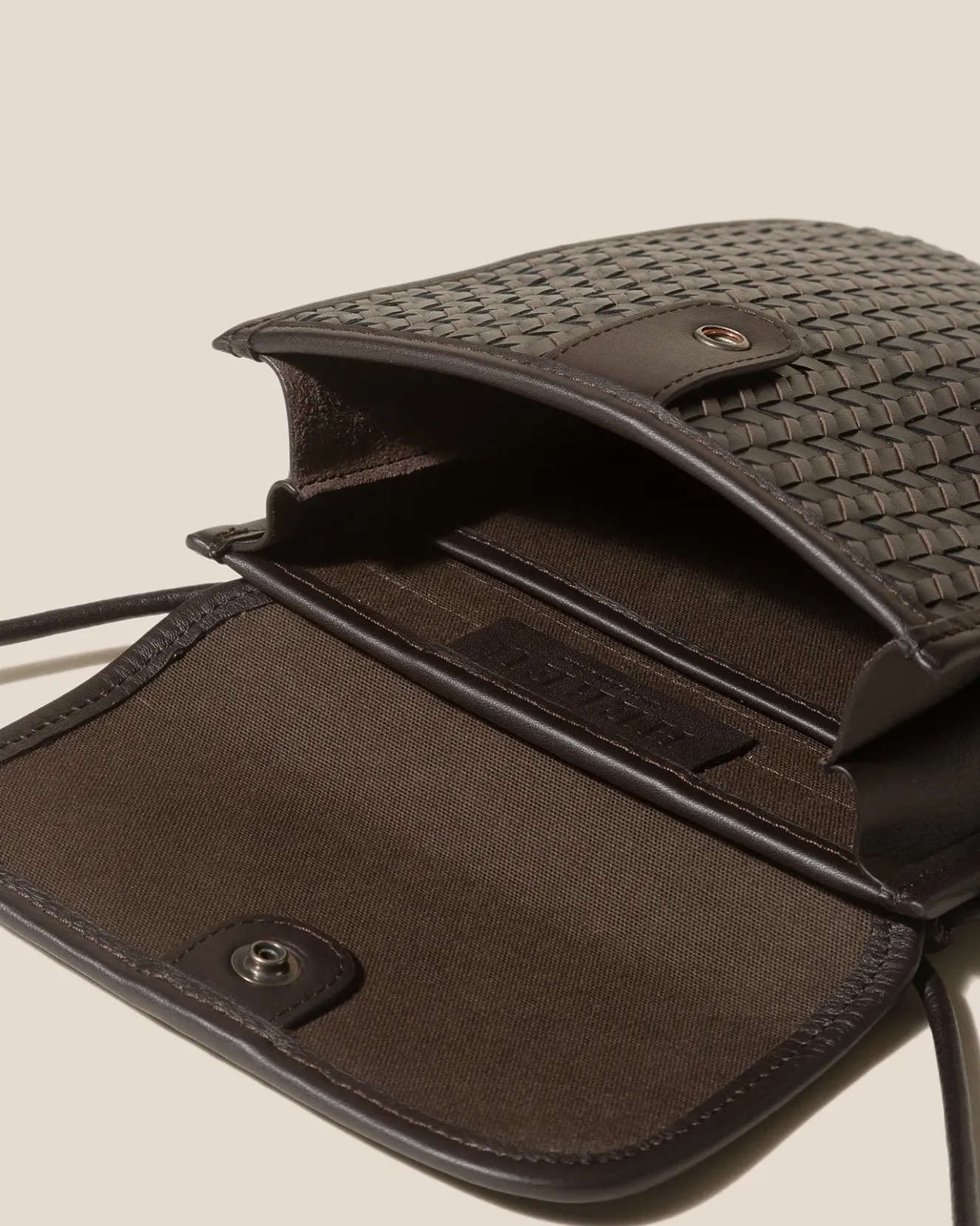 Terra Woven>Hereu Studio New