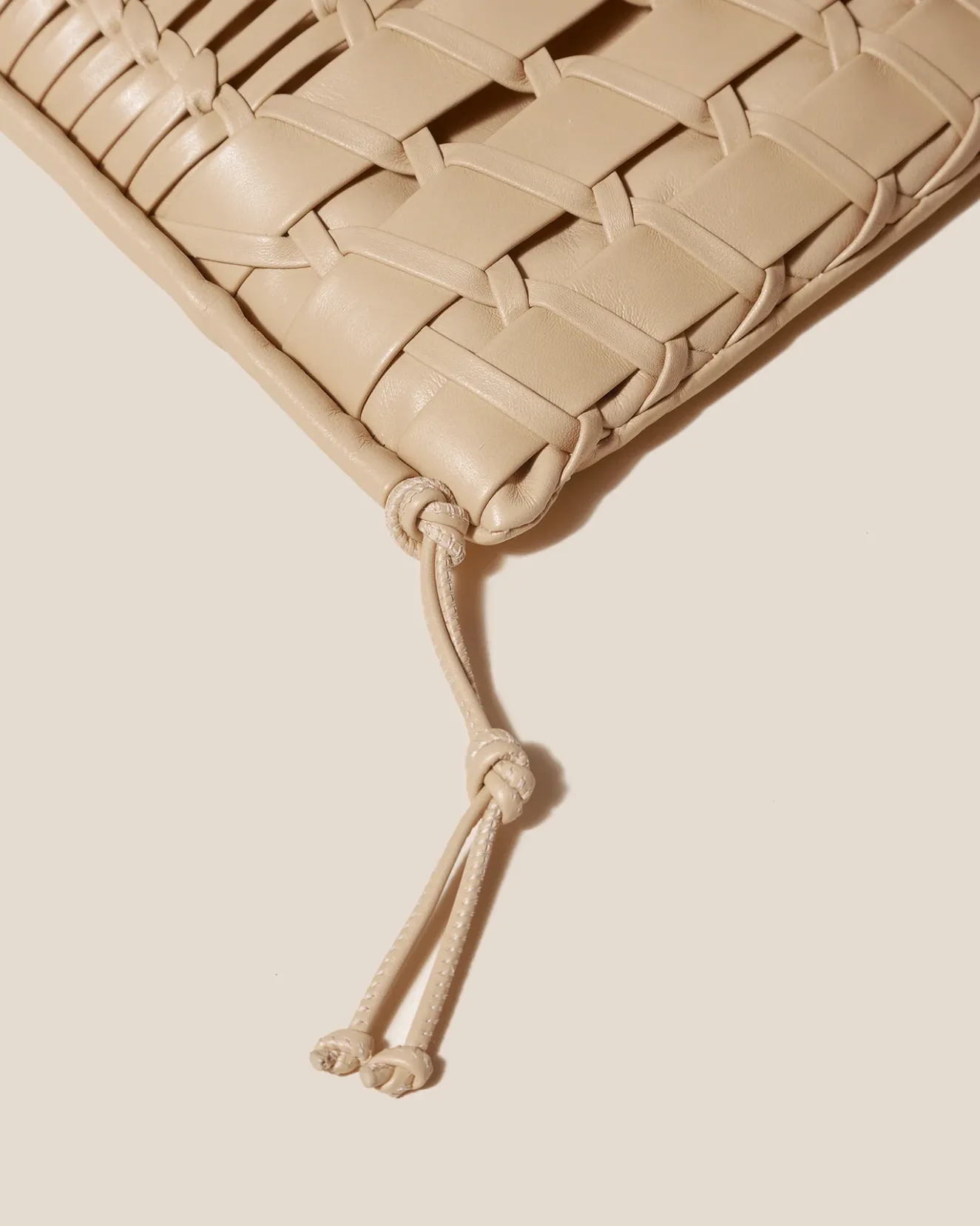 Trena>Hereu Studio Hot