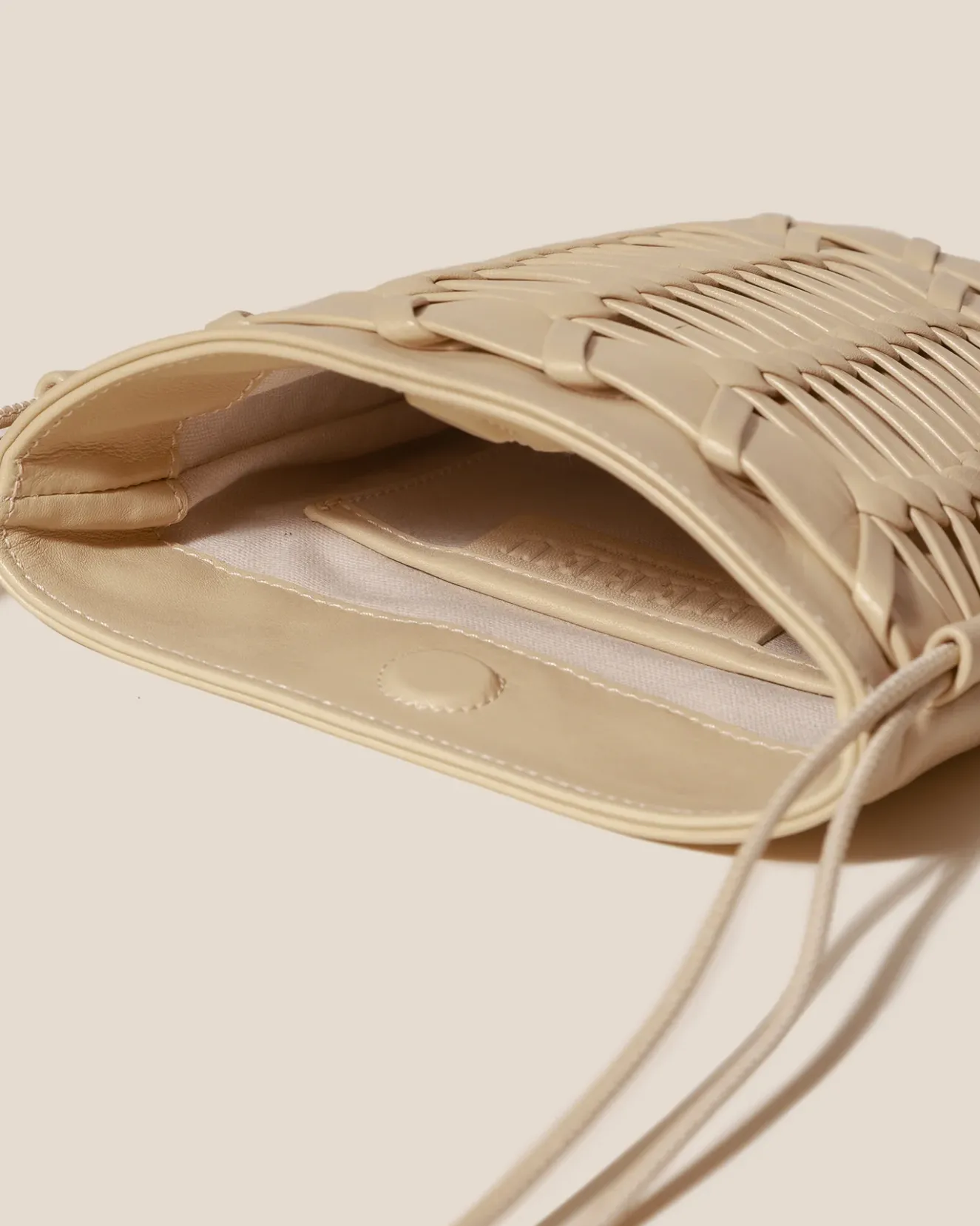 Trena>Hereu Studio Hot